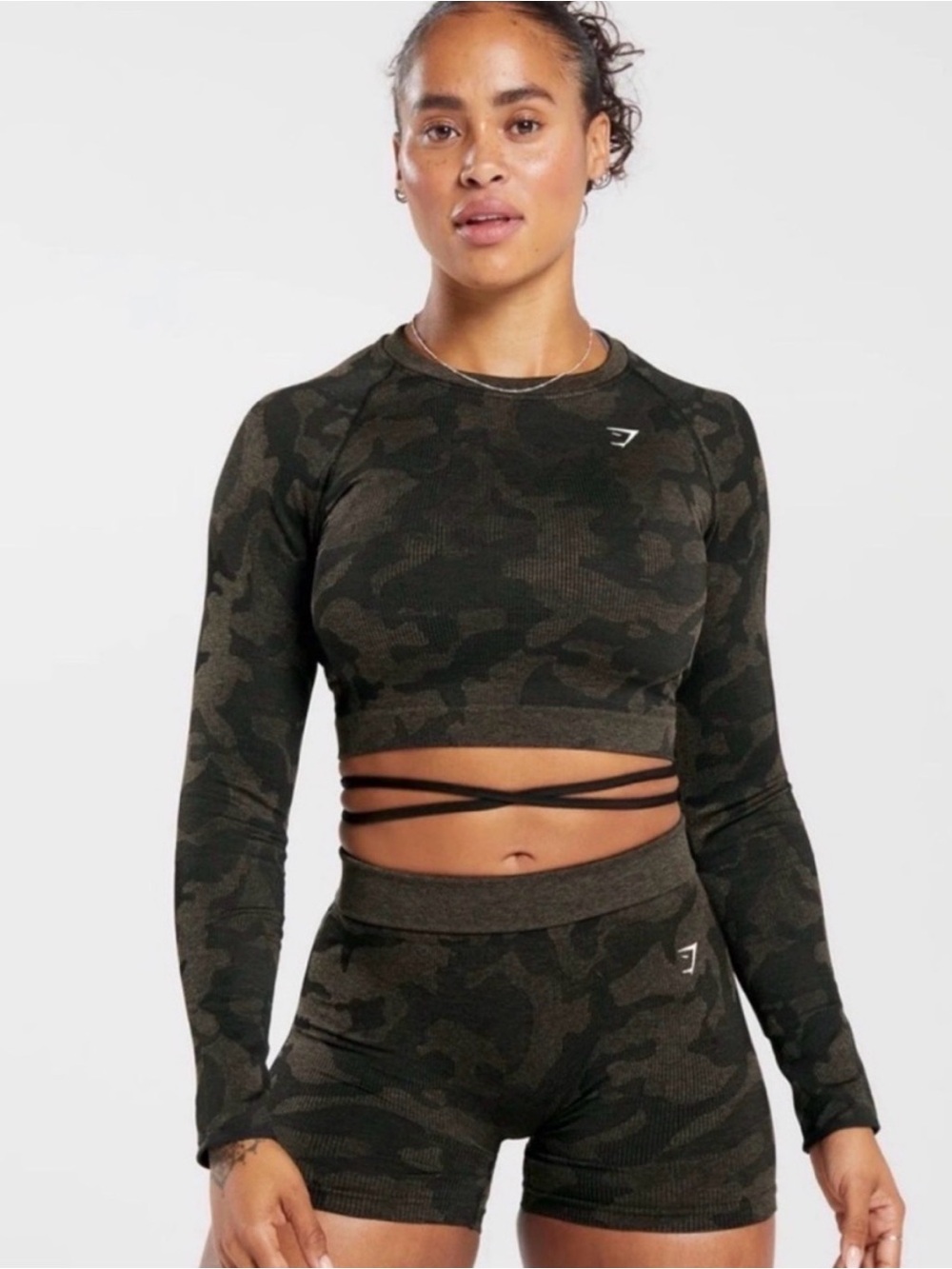 NWT GYMSHARK  Adapt Camo Seamless Long Sleeve Crop Top Black Brown XL workout
